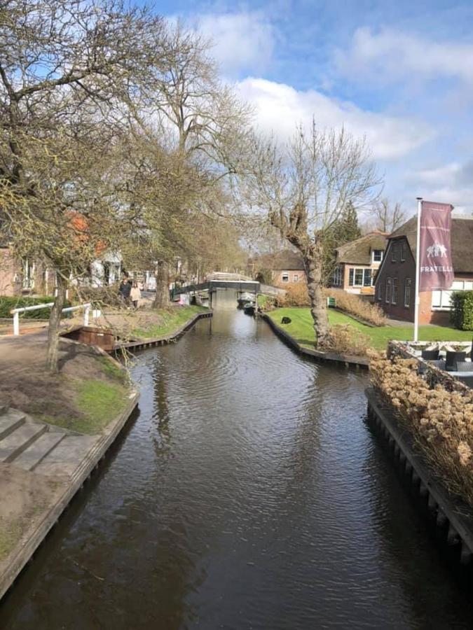 Vakantiehuisje 'T Wiede Blokzijl Esterno foto