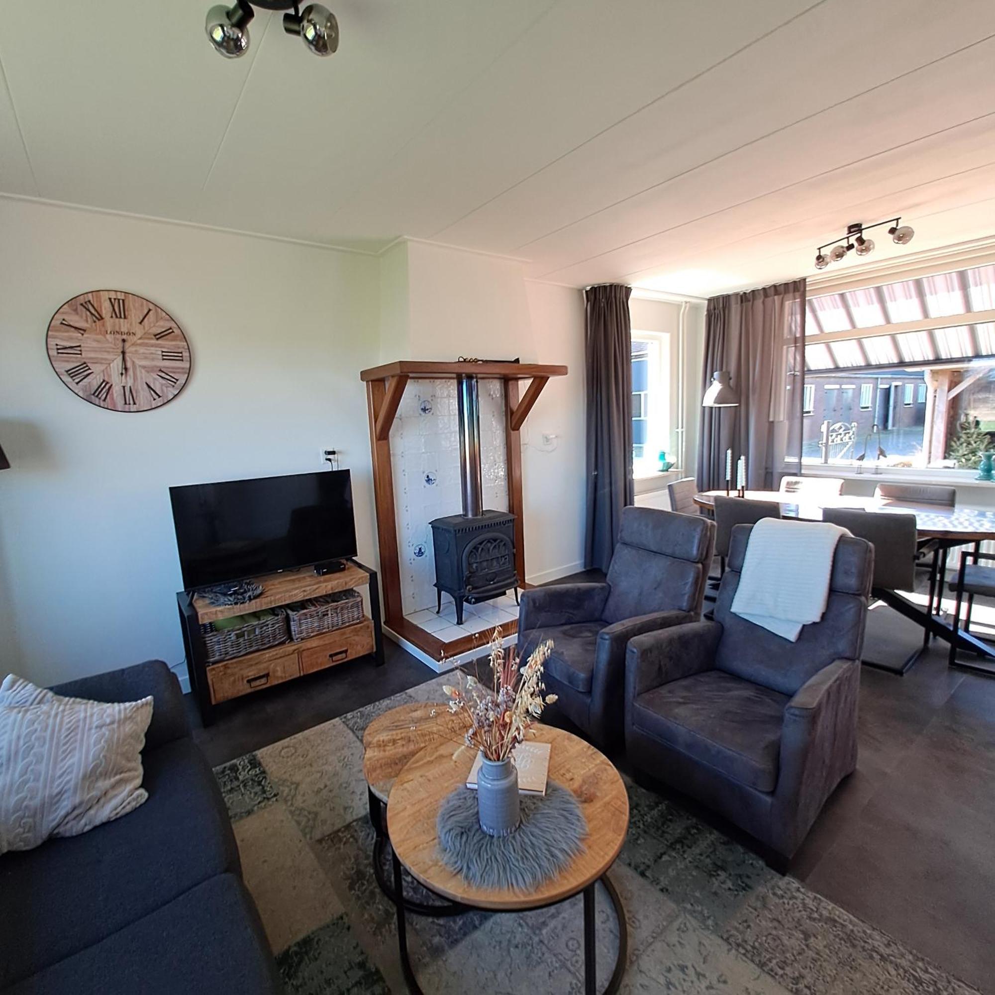 Vakantiehuisje 'T Wiede Blokzijl Esterno foto
